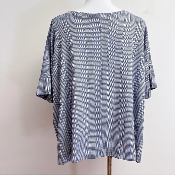 Nally & Millie Blue Microplaid Knit Drop Shoulder Cropped Oversized Slit Top - Picture 7 of 7